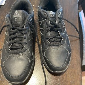 New Balance women’s sneakers size 7.5